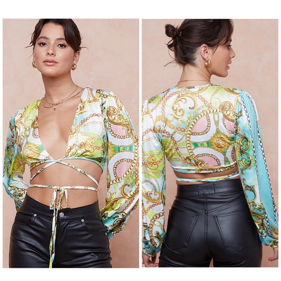 Chain link print crop wrap top - Picture 4 of 9